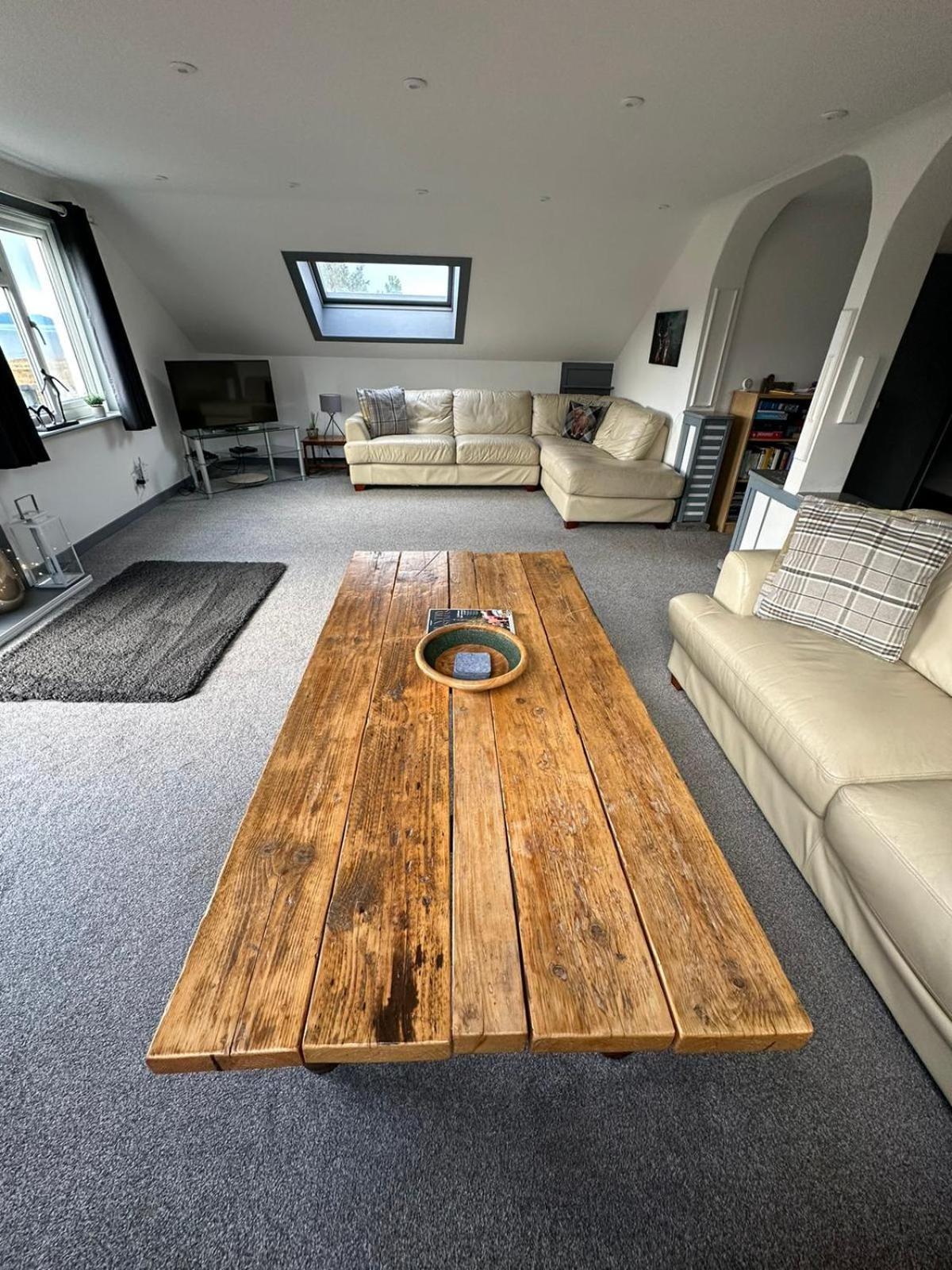 Self Catering Spacious Open Plan 3 Bed With Sea Views