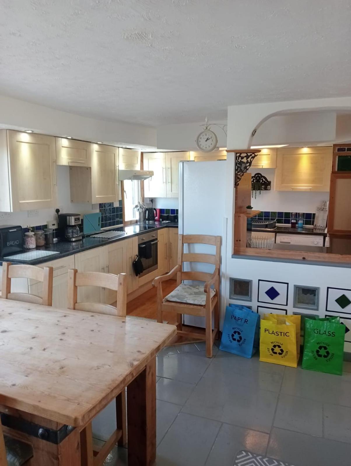 Self Catering Spacious Open Plan 3 Bed With Sea Views * South Erradale