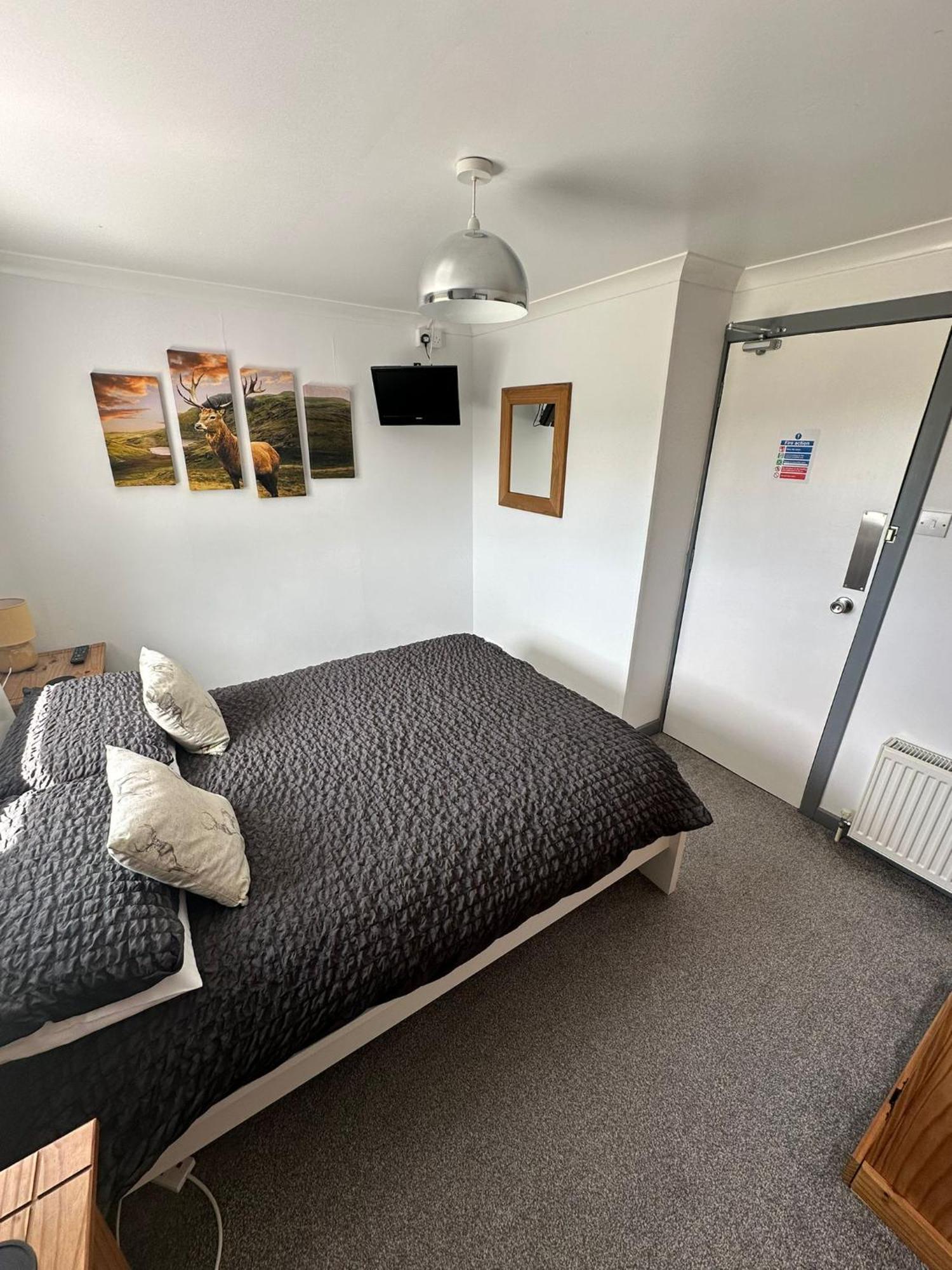 Self Catering Spacious Open Plan 3 Bed With Sea Views South Erradale